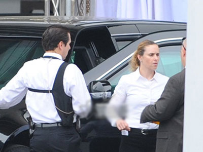 Nữ tài xế lái Cadillac One cho Tổng thống Obama ở HN
