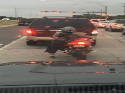 Cách người lùn lái xe phân khối lớn