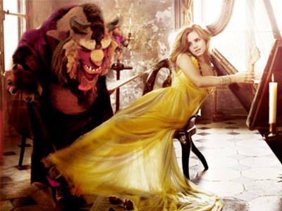 Emma Watson lấp ló sau hoa hồng trong teaser "Người đẹp và quái thú"