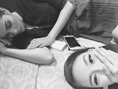 Lan Khuê chụp lén, "dìm hàng" Phạm Hương tại hậu trường The Face