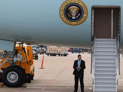 Air Force One - chuyên cơ Tổng thống Mỹ đang làm gì ở Tân Sơn Nhất?