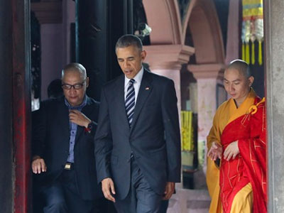 Người hướng dẫn ông Obama ở chùa Ngọc Hoàng kể gì?