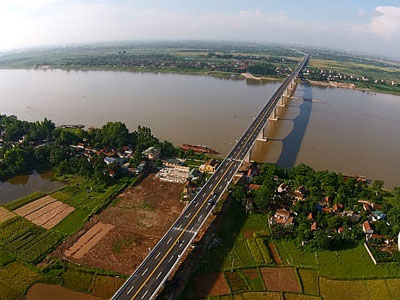 Xin thêm tiền đẩy nhanh quy hoạch sông Hồng
