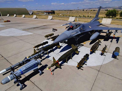 Đặc tính không chiến ưu việt của F-16