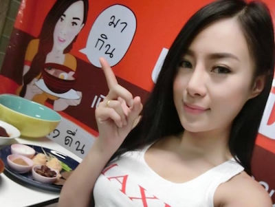 "Hot girl bán phở" lên ngôi, sau cả năm trời "xếp hàng"