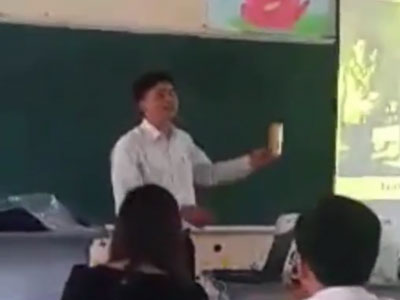 Nghỉ học để giáo viên ngồi nghe tiếp thị: Còn gì "sướng" hơn?!