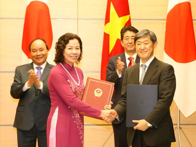 Việt - Nhật ký kết 5 văn kiện