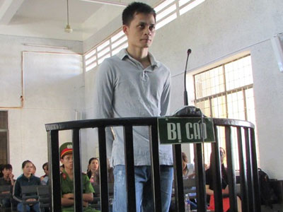 Bị con rể truy đuổi, cha vợ gây tai nạn tử vong
