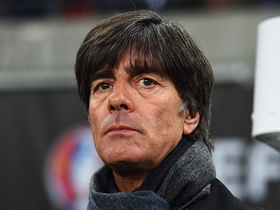 Loew lo ngại hàng thủ tuyển Đức
