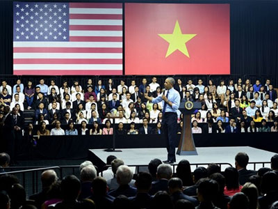 Mật vụ Mỹ uống cà phê vỉa hè bảo vệ Tổng thống Obama