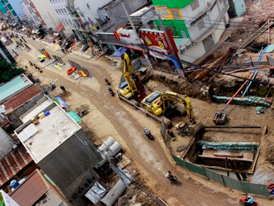 Những căn nhà kỳ quái giữa Sài Gòn