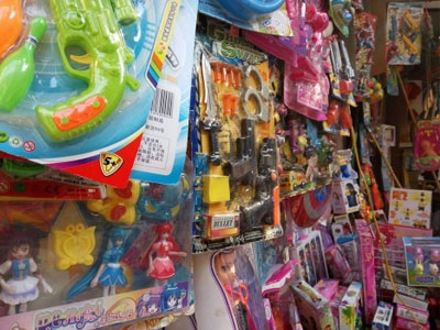 Tết thiếu nhi 1/6: Phụ huynh Việt hoang mang chọn đồ chơi cho trẻ