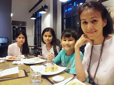 Vợ cũ Huy Khánh sợ đi bước nữa vì "mất tự do" và "bất an cho các con"