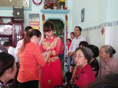 Xúc động với đám cưới chú rể qua đời vì tai nạn giao thông, cô dâu cưới một mình