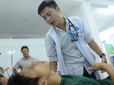 Chàng "soái ca" đời thực với hành động không ai phải cũng dám làm