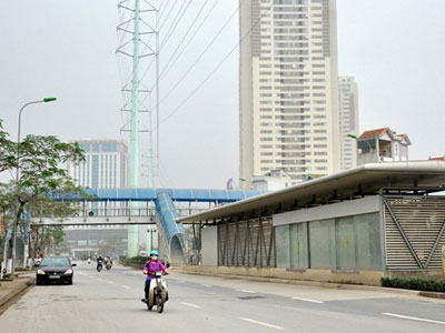 Hà Nội: Vì sao chưa vận hành tuyến xe buýt nhanh nghìn tỉ?
