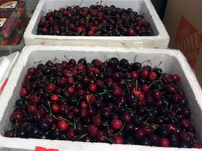 Bay từ Mỹ về Việt Nam, thùng cherry bị vơi mất 1/3