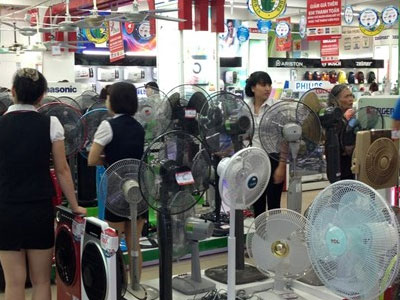 Điều hòa, quạt điện “cháy hàng” vì nắng nóng
