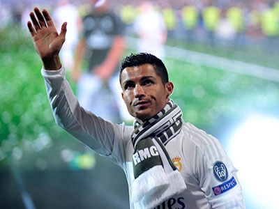 Ronaldo dùng toàn bộ tiền thưởng làm từ thiện