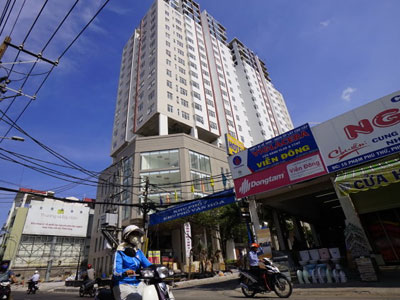 Vụ cắt điện ở Bảy Hiền Tower: phường không biết dân đã ở!