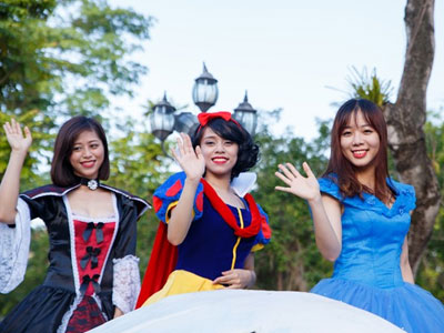 Lễ hội cổ tích cho giới trẻ Hà thành trở về tuổi thơ