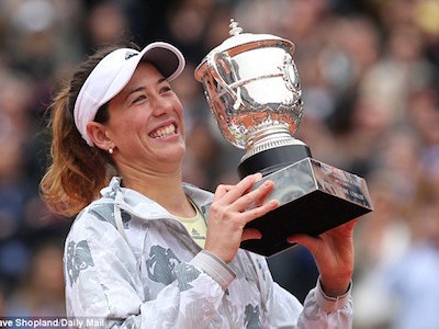 Quật ngã Serena, Muguruza lần đầu vô địch Roland Garros