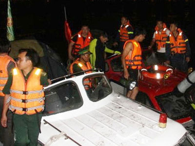 Tàu du lịch bị lật trên sông Hàn chưa được cấp giấy phép hoạt động