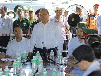 Thủ tướng làm việc với Đà Nẵng vụ tàu chìm trên sông Hàn