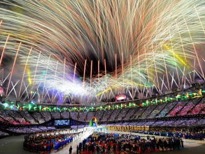 Mướt mồ hôi sau những mùa Euro, World Cup bạc tỷ