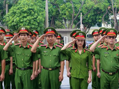 Nhận diện quân phục mới của công an