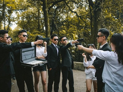 Ảnh kỷ yếu phong cách xã hội đen của teen Hà Nội