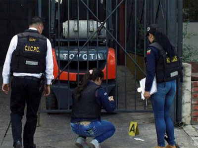 Venezuela: Đụng độ tại kho lương thực, 1 phụ nữ bị bắn giữa mặt