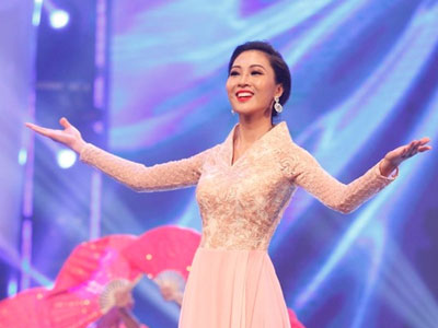 Diệu Ngọc: "Danh hiệu hoa khôi giúp tôi có cơ hội kiếm tiền"