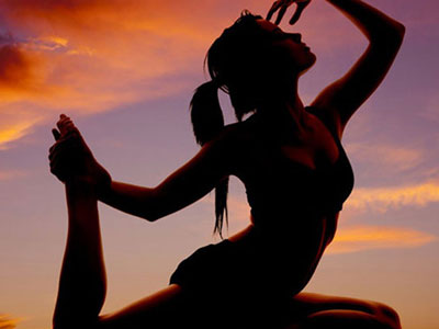 Yoga giúp ích cho bệnh nhân sống sót sau ung thư vú