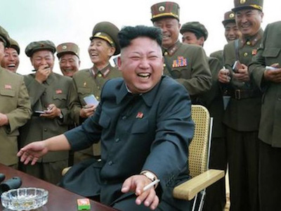 Triều Tiên chống hút thuốc lá, ông Kim Jong-un vẫn hút