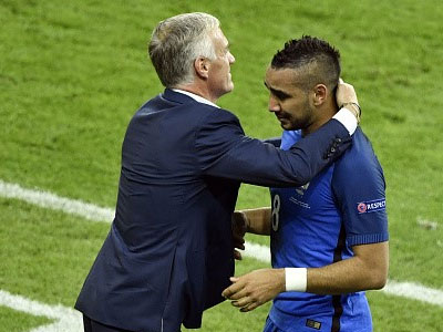 Dimitri Payet tiết lộ lý do rơi lệ