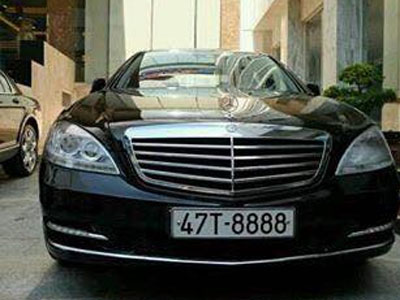 Đại gia Đắk Lắk chơi xe sang biển số đẹp