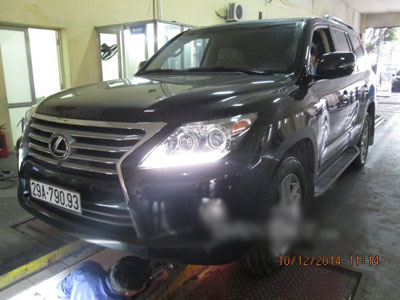Vụ Lexus ở Hậu Giang: Cấp biển trắng hôm trước, biển xanh hôm sau ?!
