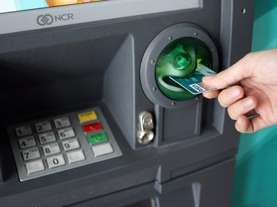 Khách hàng có thể được rút 5 triệu đồng/lần từ ATM