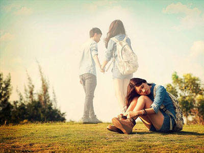 "Triết lý giảm đau" cho các cô nàng nặng lòng với người cũ