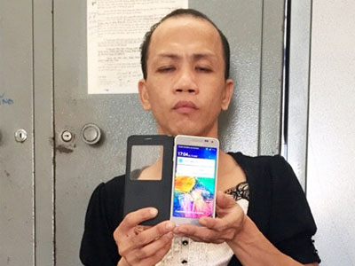 Giả gái để móc túi người nước ngoài tại phố tây Nha Trang
