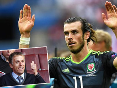 Phil Neville đá đểu Gareth Bale sau chiến thắng của Anh trước xứ Wales