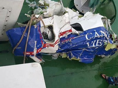 9 quân nhân trên máy bay CASA-212 không có dù