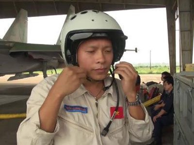 Clip: "Chiếc ghế phía sau máy bay SU30 - MK2"