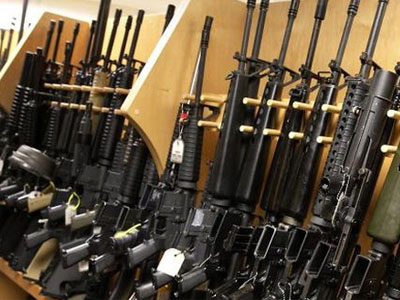 Cơn sốt súng trường AR-15 sau thảm kịch Orlando