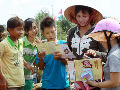 Khoảng 2,3- 4,3 triệu chàng trai Việt có thể sẽ “đỏ mắt” tìm vợ