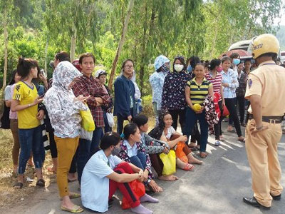Phòng trọ trống, dân... chặn xe: UBND tỉnh Nghệ An chỉ đạo xử lý