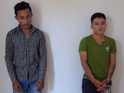 Cảnh sát bơi sông, truy bắt 2 tên cướp dây chuyền