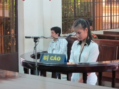 Nhậu say, "nữ quái" vác dao chém chết chồng hờ