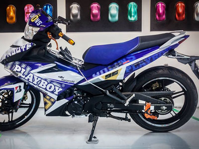 Cận cảnh Exciter khoe vẻ dũng mãnh với dàn áo sơn tem đấu